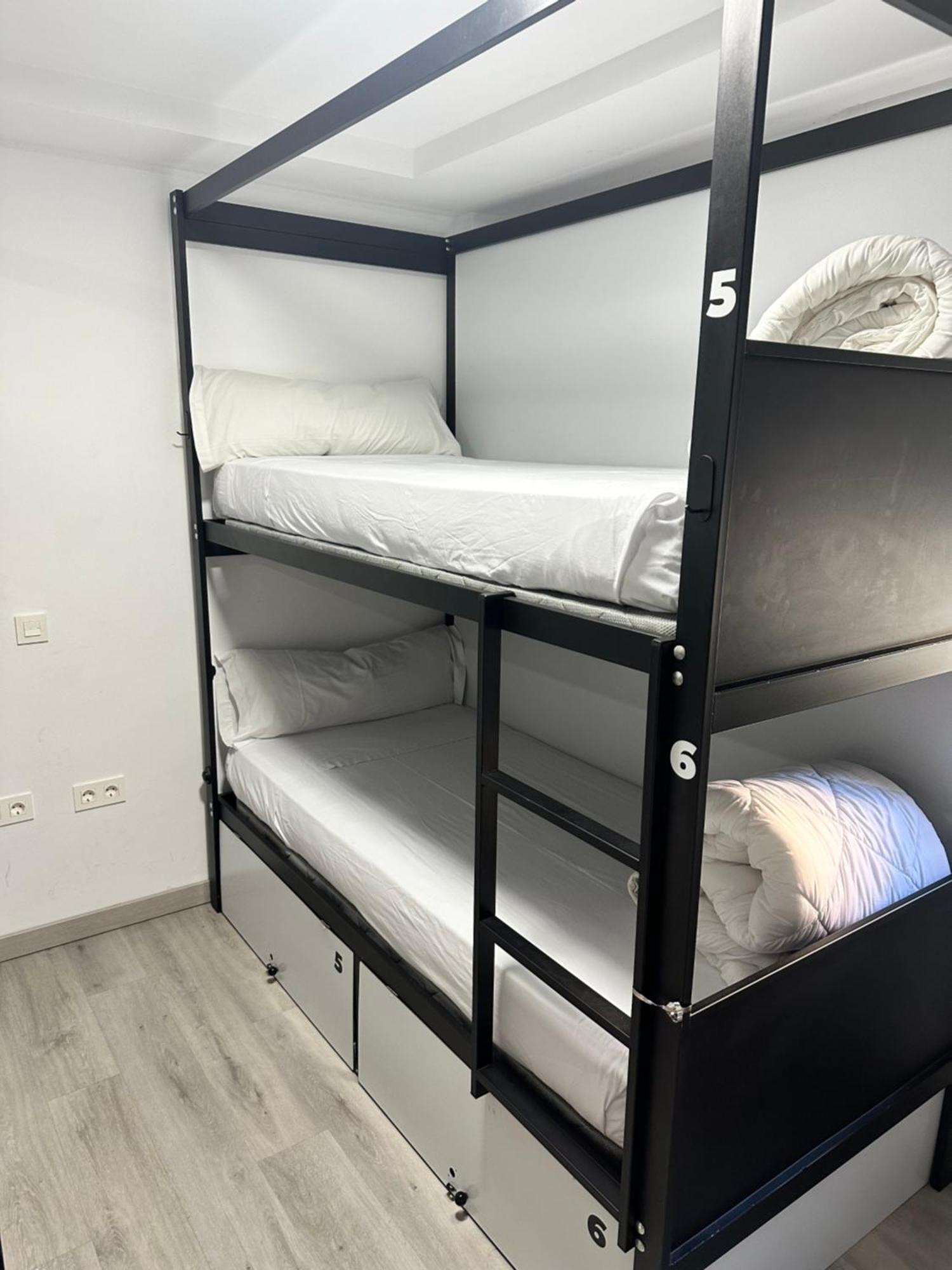 Be Happy Hostel Nerja Εξωτερικό φωτογραφία