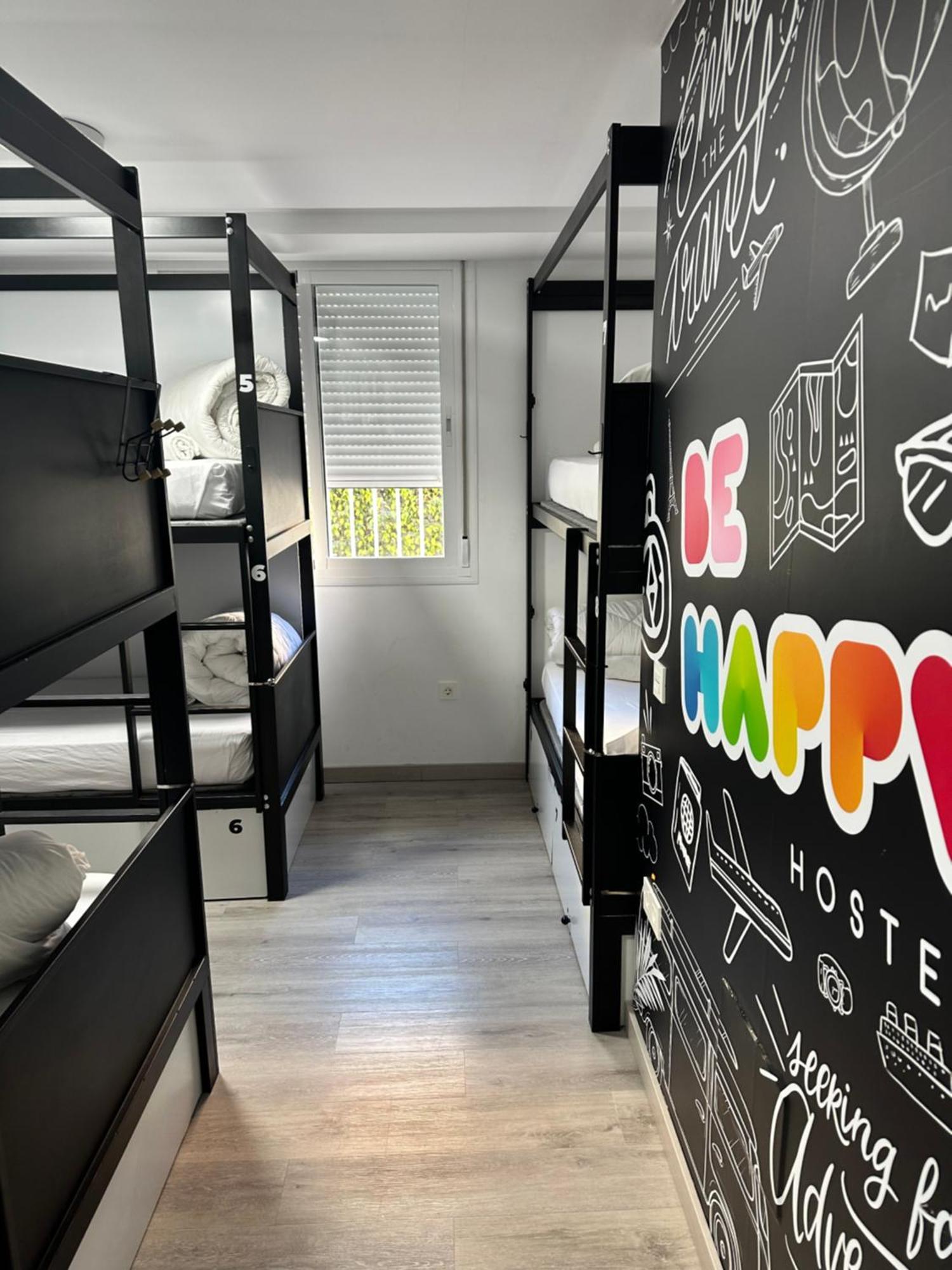 Be Happy Hostel Nerja Εξωτερικό φωτογραφία