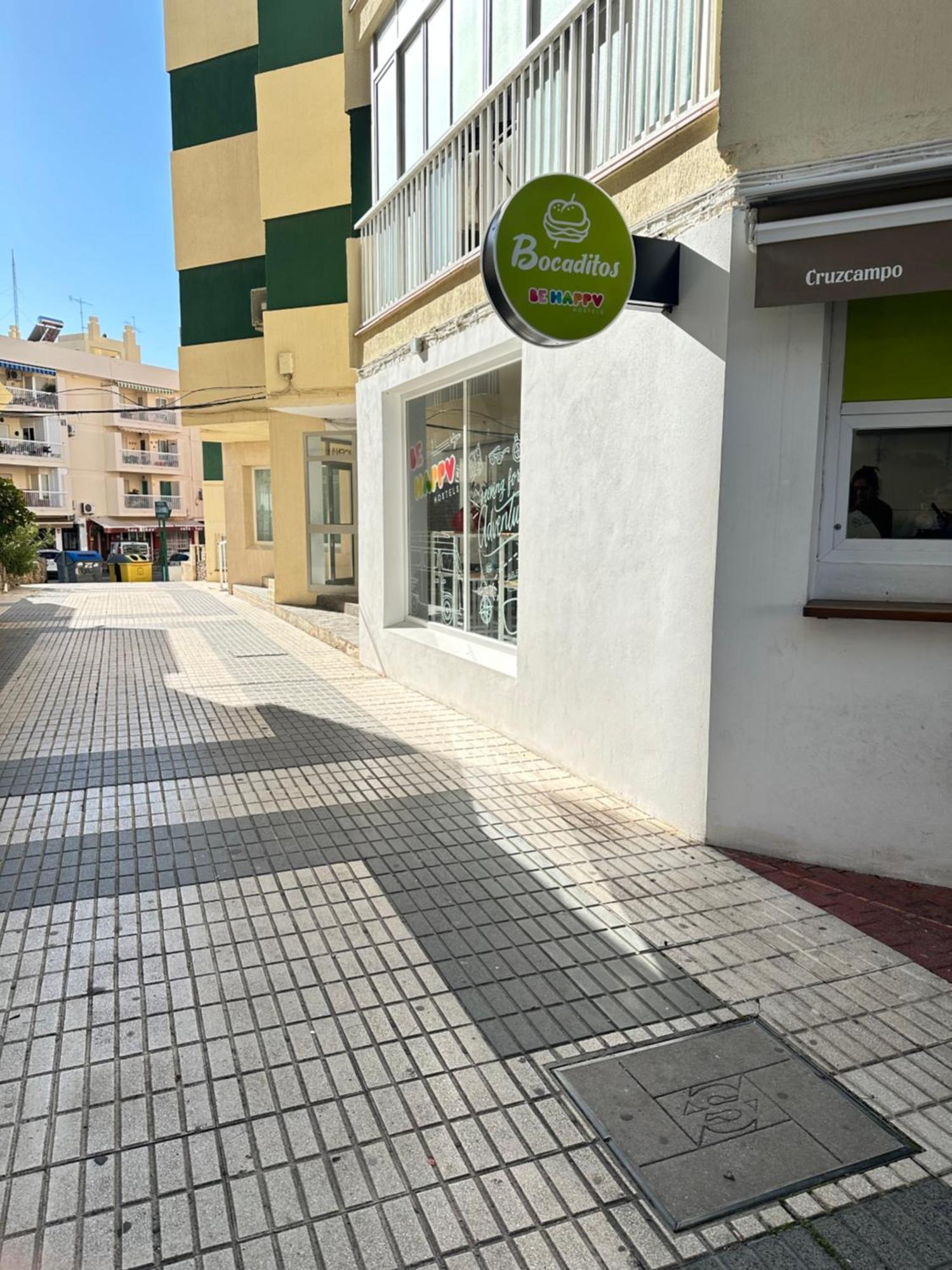Be Happy Hostel Nerja Εξωτερικό φωτογραφία