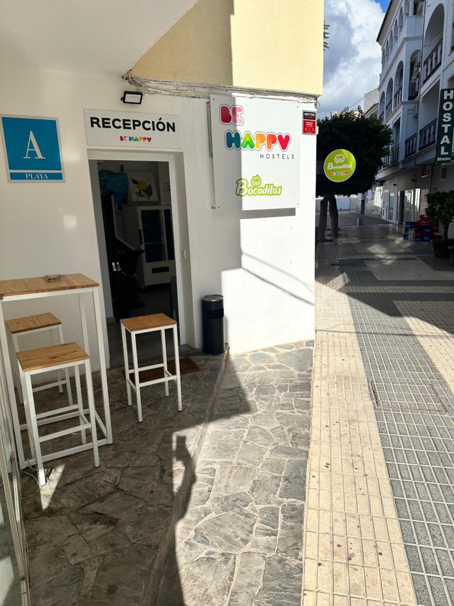 Be Happy Hostel Nerja Εξωτερικό φωτογραφία